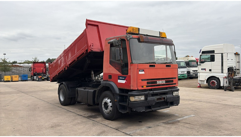 Iveco Eurotech 240 E 42 (POMPE MANUELLE / MANUAL PUMP / MANUAL GEARBOX / BOITE MANUELLE) - Camión volquete: foto 3 Iveco Eurotech 240 E 42 (POMPE MANUELLE / MANUAL PUMP / MANUAL GEARBOX / BOITE MANUELLE) - Camión volquete: foto 3