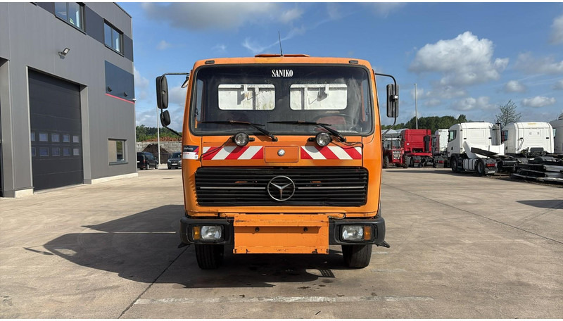 Mercedes-Benz SK 1628 (V8 / LAMES / GRAND PONT / POMPE MANUELLE) - Camión volquete: foto 2 Mercedes-Benz SK 1628 (V8 / LAMES / GRAND PONT / POMPE MANUELLE) - Camión volquete: foto 2