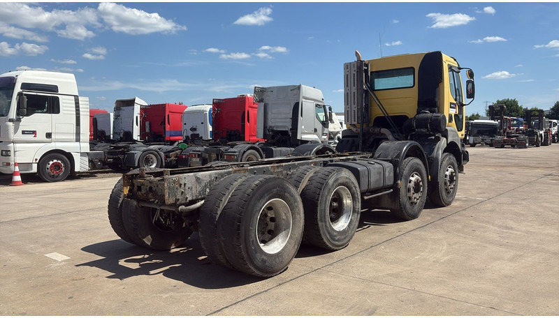 Renault KERAX 420 (BOITE MANUELLE / 8X4 / LAMES / MANUAL GEARBOX) - Camión chasis: foto 5 Renault KERAX 420 (BOITE MANUELLE / 8X4 / LAMES / MANUAL GEARBOX) - Camión chasis: foto 5