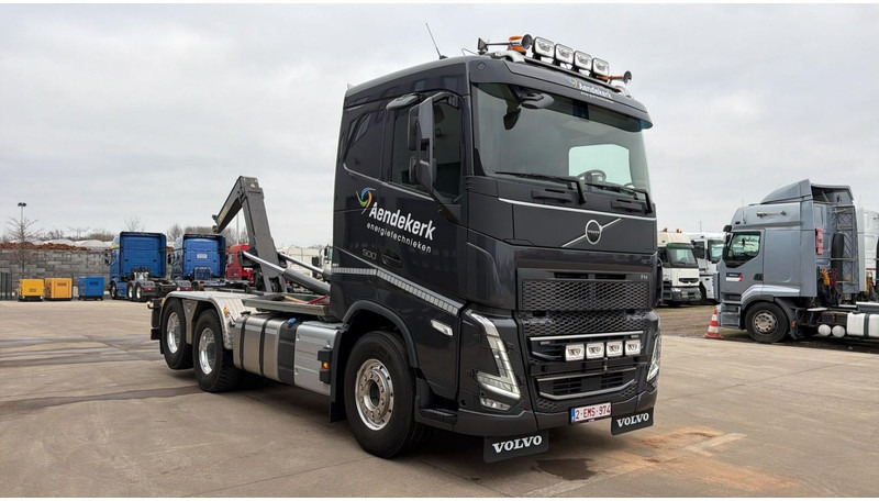 Volvo FH 500 (NEW TRUCK / 3300 KM / YEAR 2025 / 6X4 / PALFINGER SYSTEM) - Camión multibasculante: foto 3 Volvo FH 500 (NEW TRUCK / 3300 KM / YEAR 2025 / 6X4 / PALFINGER SYSTEM) - Camión multibasculante: foto 3