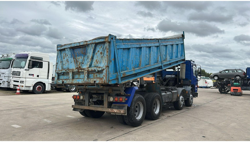 Volvo FL 12.380 (8X4 /STEEL SUSP. / BOITE MANUELLE / MANUAL GEARBOX) - Camión volquete: foto 4 Volvo FL 12.380 (8X4 /STEEL SUSP. / BOITE MANUELLE / MANUAL GEARBOX) - Camión volquete: foto 4