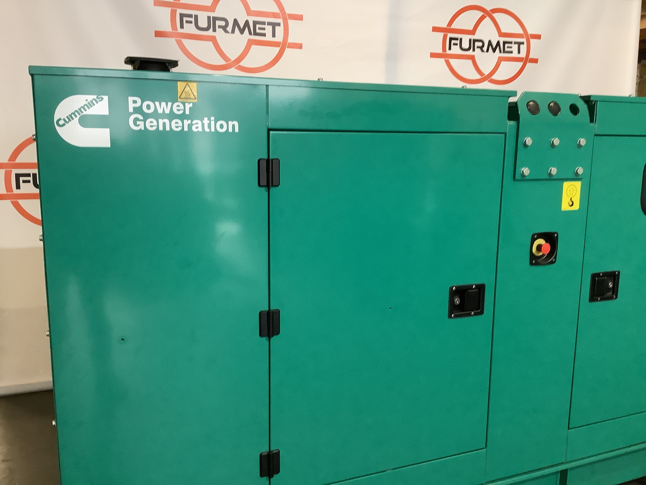 Cummins C110D5Q. 110KVA Generator. Brand new. - Generador industriale: foto 2 Cummins C110D5Q. 110KVA Generator. Brand new. - Generador industriale: foto 2