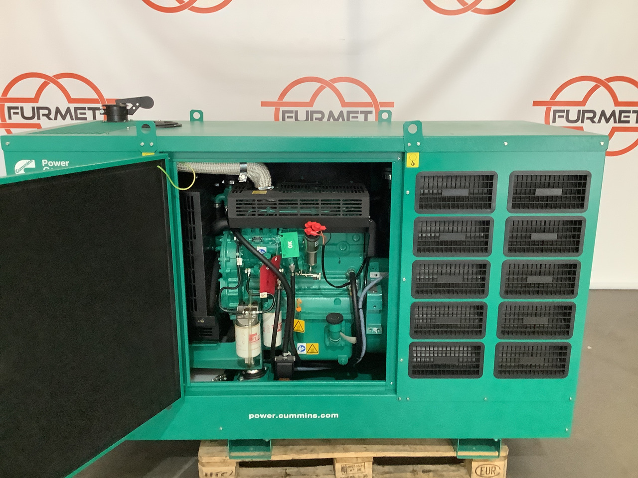 Cummins C22D5Q. 22KVA Generator. Brand new. - Generador industriale: foto 3 Cummins C22D5Q. 22KVA Generator. Brand new. - Generador industriale: foto 3