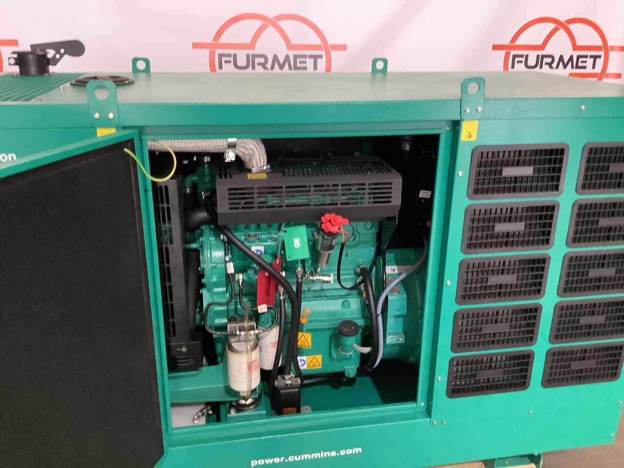 Cummins C22D5Q. 22KVA Generator. Brand new. - Generador industriale: foto 2 Cummins C22D5Q. 22KVA Generator. Brand new. - Generador industriale: foto 2