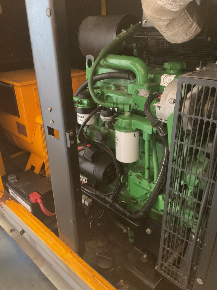 John Deere 4045TF157, 135 KVA generator set. Low hours and tested - Generador industriale: foto 5 John Deere 4045TF157, 135 KVA generator set. Low hours and tested - Generador industriale: foto 5