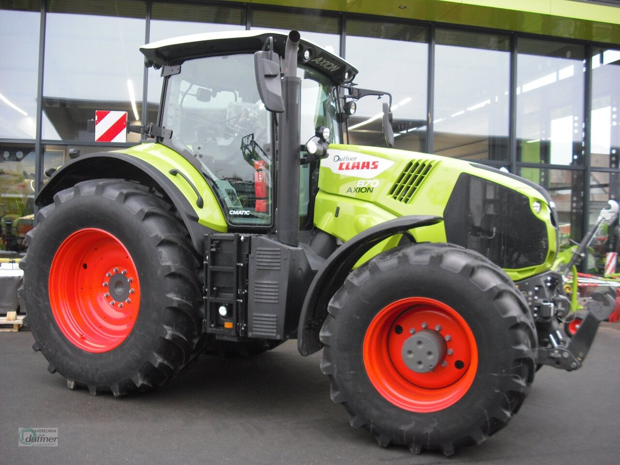 CLAAS Axion 870 CMATIC CEBIS - Tractor: foto 1 CLAAS Axion 870 CMATIC CEBIS - Tractor: foto 1