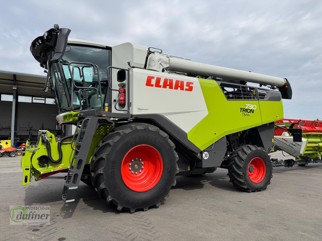 CLAAS Trion 730 - Cosechadora de granos: foto 1 CLAAS Trion 730 - Cosechadora de granos: foto 1