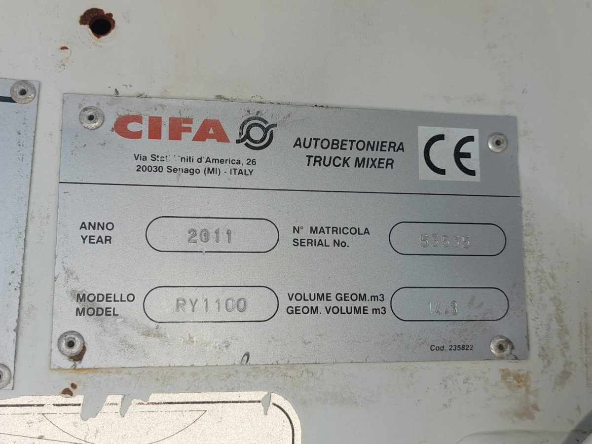 ASTRA HD8 6444 CIFA RY1100 - Camión hormigonera: foto 2 ASTRA HD8 6444 CIFA RY1100 - Camión hormigonera: foto 2