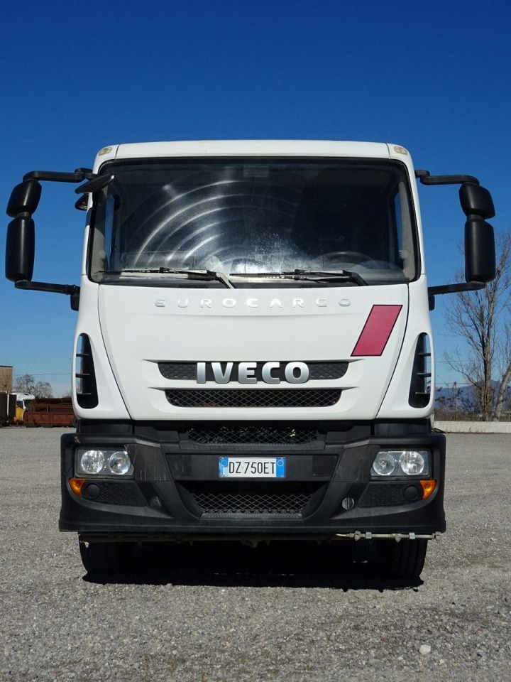 IVECO EUROCARGO 150E22 - Barredora vial: foto 5 IVECO EUROCARGO 150E22 - Barredora vial: foto 5