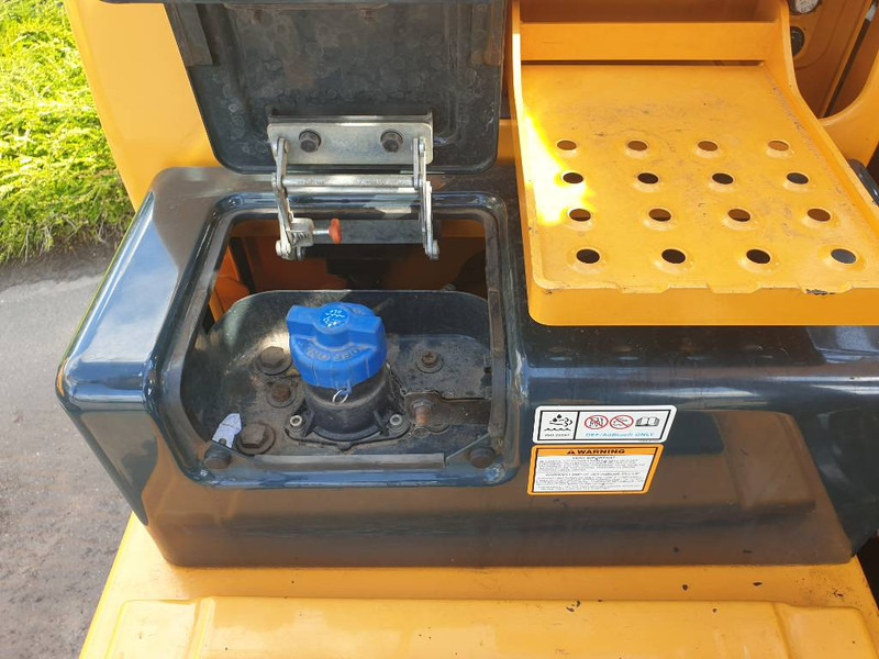 Excavadora de ruedas Hyundai HW 160: foto 11 Excavadora de ruedas Hyundai HW 160: foto 11