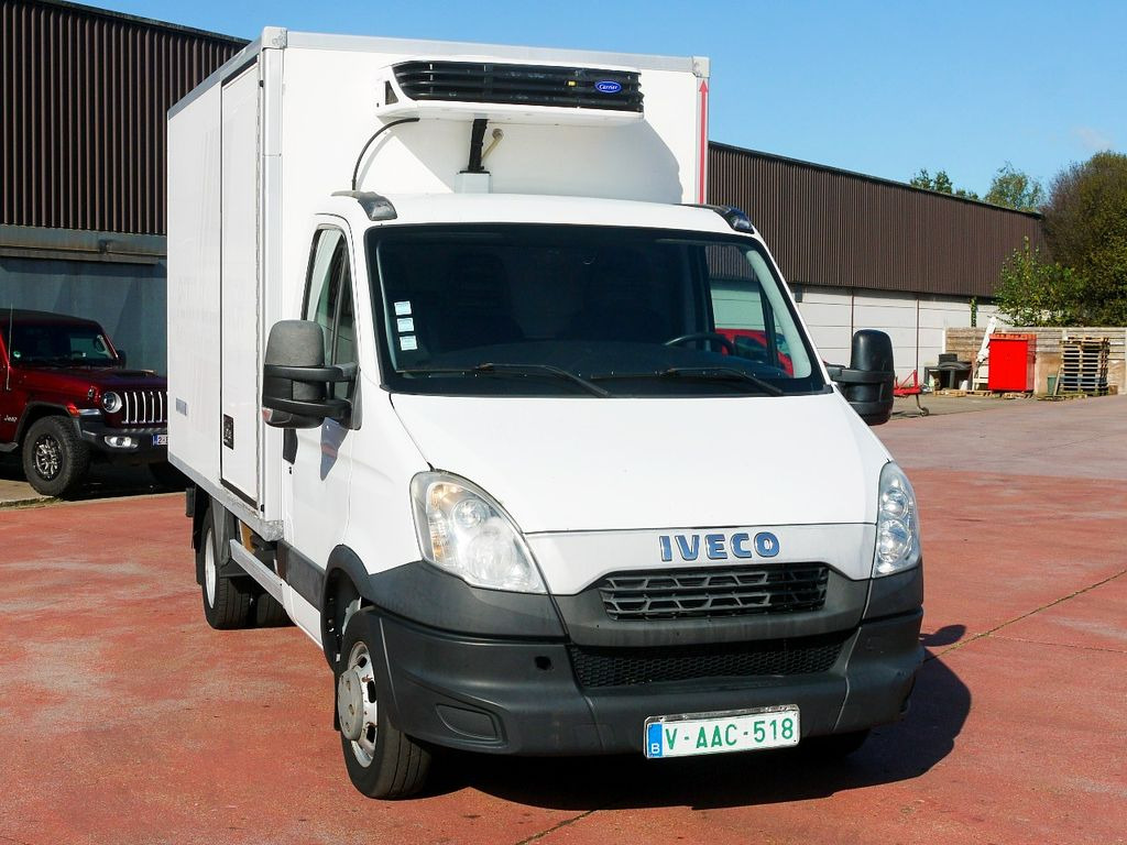 Iveco 35C13 DAILY KUHLKOFFER CARRIER XARIOS 300 -20C Iveco 35C13 DAILY KUHLKOFFER CARRIER XARIOS 300 -20C - Furgoneta frigorifica: foto 1 Iveco 35C13 DAILY KUHLKOFFER CARRIER XARIOS 300 -20C Iveco 35C13 DAILY KUHLKOFFER CARRIER XARIOS 300 -20C - Furgoneta frigorifica: foto 1