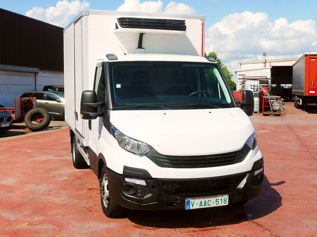 Iveco 35C14 KUHLKOFFER CARRIER XARIOS 350 -20C - Furgoneta frigorifica: foto 1 Iveco 35C14 KUHLKOFFER CARRIER XARIOS 350 -20C - Furgoneta frigorifica: foto 1