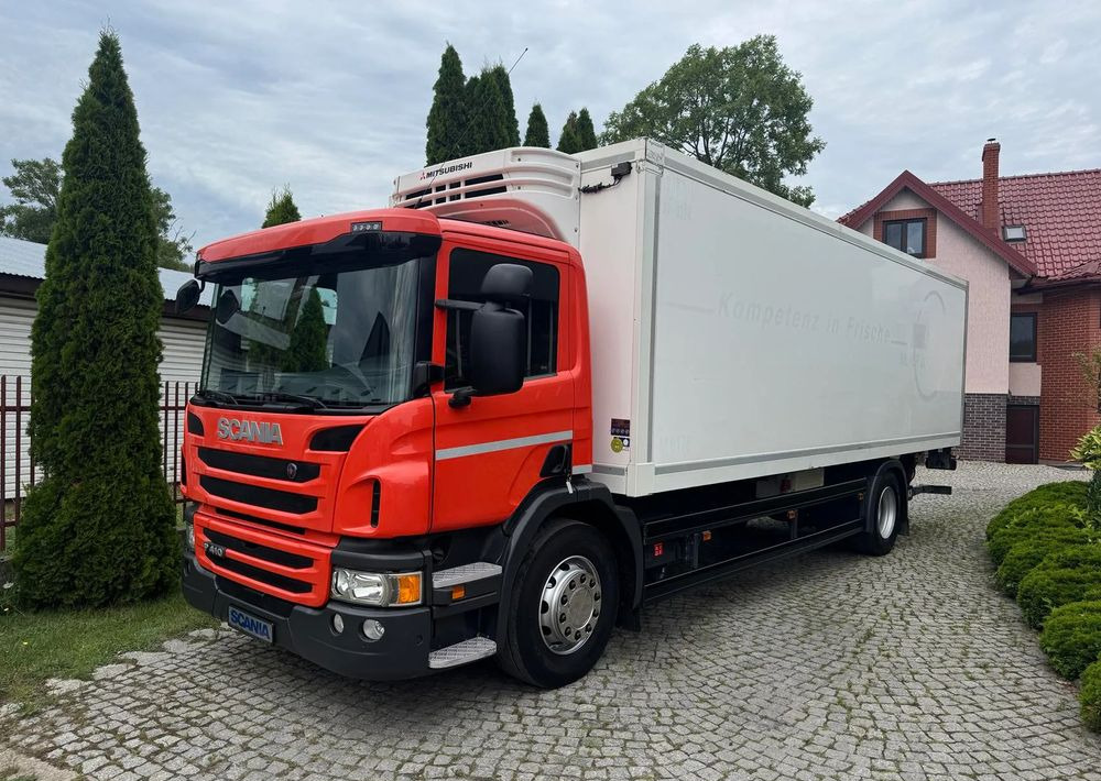 Scania P250 - Camión frigorífico: foto 1 Scania P250 - Camión frigorífico: foto 1