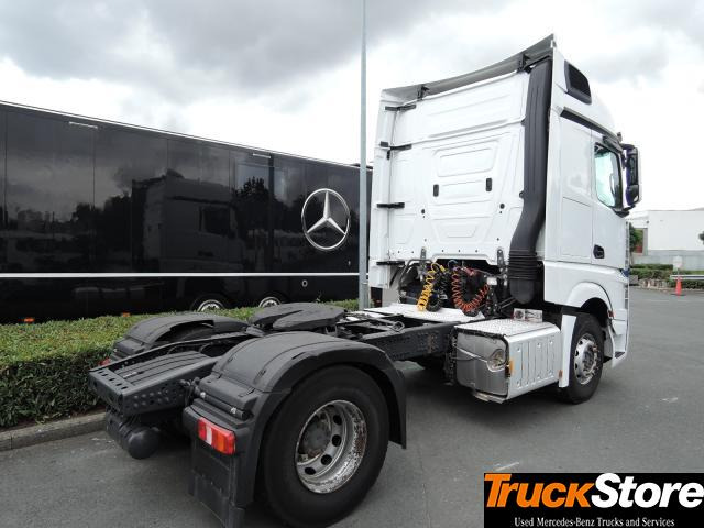 Mercedes-Benz Actros 1843 LS - Cabeza tractora: foto 4 Mercedes-Benz Actros 1843 LS - Cabeza tractora: foto 4
