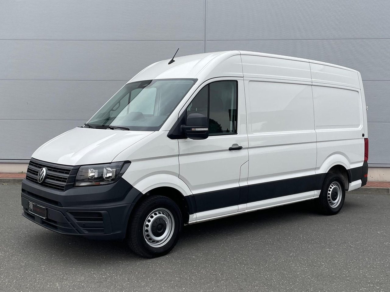 Volkswagen Crafter Kasten 35 L3H3 Autom. NAVI DAB PDC TEMP - Furgón: foto 1 Volkswagen Crafter Kasten 35 L3H3 Autom. NAVI DAB PDC TEMP - Furgón: foto 1