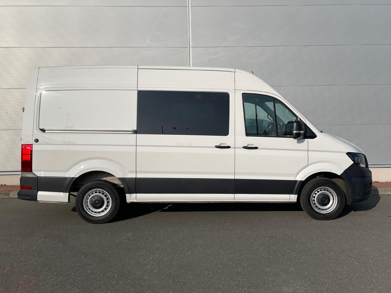 Volkswagen Crafter MIXTO 35 L3H3 KAMERA SITZHZ DAB - Furgón, Furgoneta combi: foto 5 Volkswagen Crafter MIXTO 35 L3H3 KAMERA SITZHZ DAB - Furgón, Furgoneta combi: foto 5