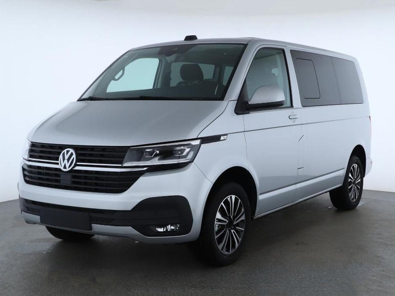 Volkswagen T6.1 Transporter Kombi KR LED STANDHZ ACC NAVI - Coche familiar: foto 1 Volkswagen T6.1 Transporter Kombi KR LED STANDHZ ACC NAVI - Coche familiar: foto 1