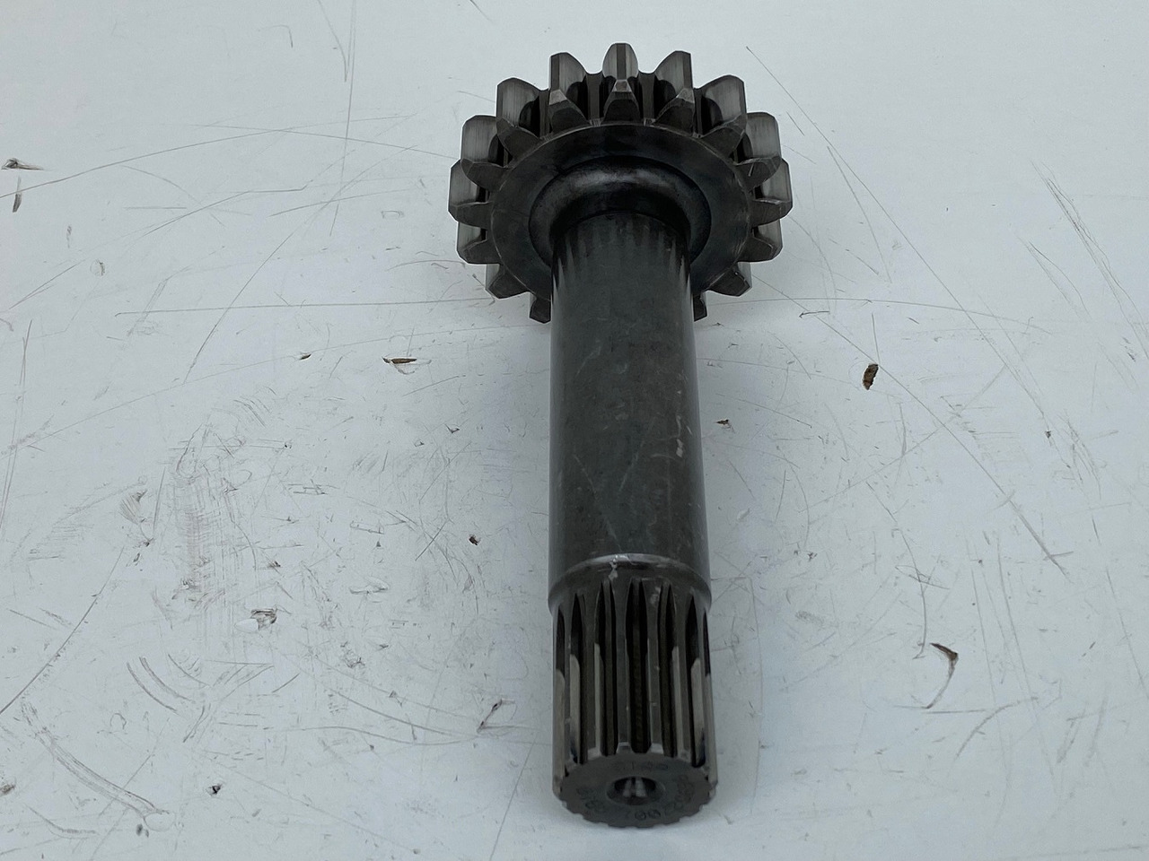 Liebherr Antriebswelle ID-Nr.969527001. FAT355P077. LH26, LH30, R906, R916, R920, R922, R924, R926 COMP, R926. #ANT2804# - Mando final para Excavadora de cadenas: foto 3 Liebherr Antriebswelle ID-Nr.969527001. FAT355P077. LH26, LH30, R906, R916, R920, R922, R924, R926 COMP, R926. #ANT2804# - Mando final para Excavadora de cadenas: foto 3