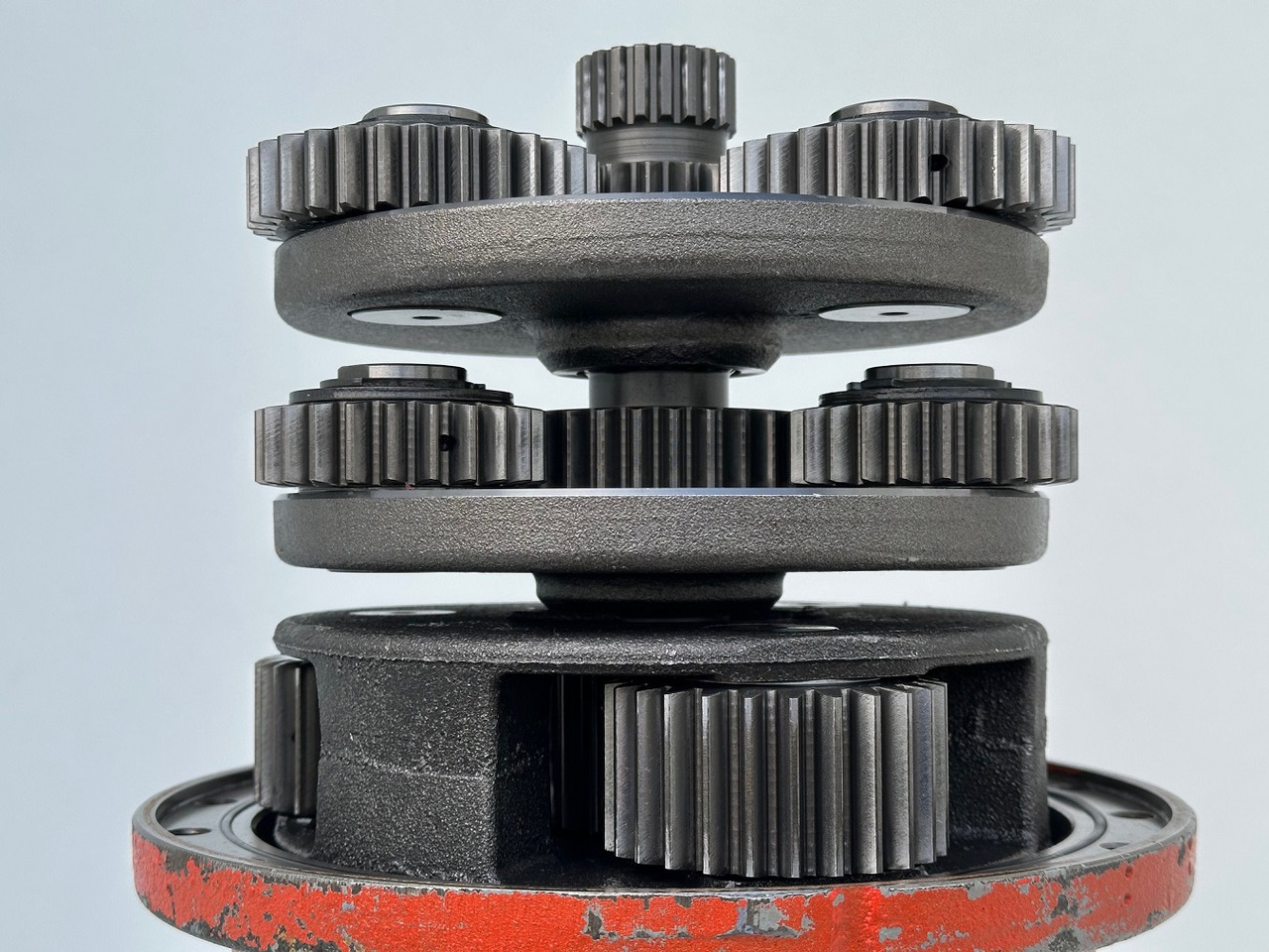 Liebherr - Bonfiglioli Drehwerksgetriebe SPF mit ID-Nr.10216372. LTM 1055-1, LTM 1055-3-1-076 bis LTM 1055-3-1-121, LTM 1055-3-2-000 bis LTM1055-3-2-031. #10216372.7029602# - Caja de cambios y piezas: foto 5 Liebherr - Bonfiglioli Drehwerksgetriebe SPF mit ID-Nr.10216372. LTM 1055-1, LTM 1055-3-1-076 bis LTM 1055-3-1-121, LTM 1055-3-2-000 bis LTM1055-3-2-031. #10216372.7029602# - Caja de cambios y piezas: foto 5