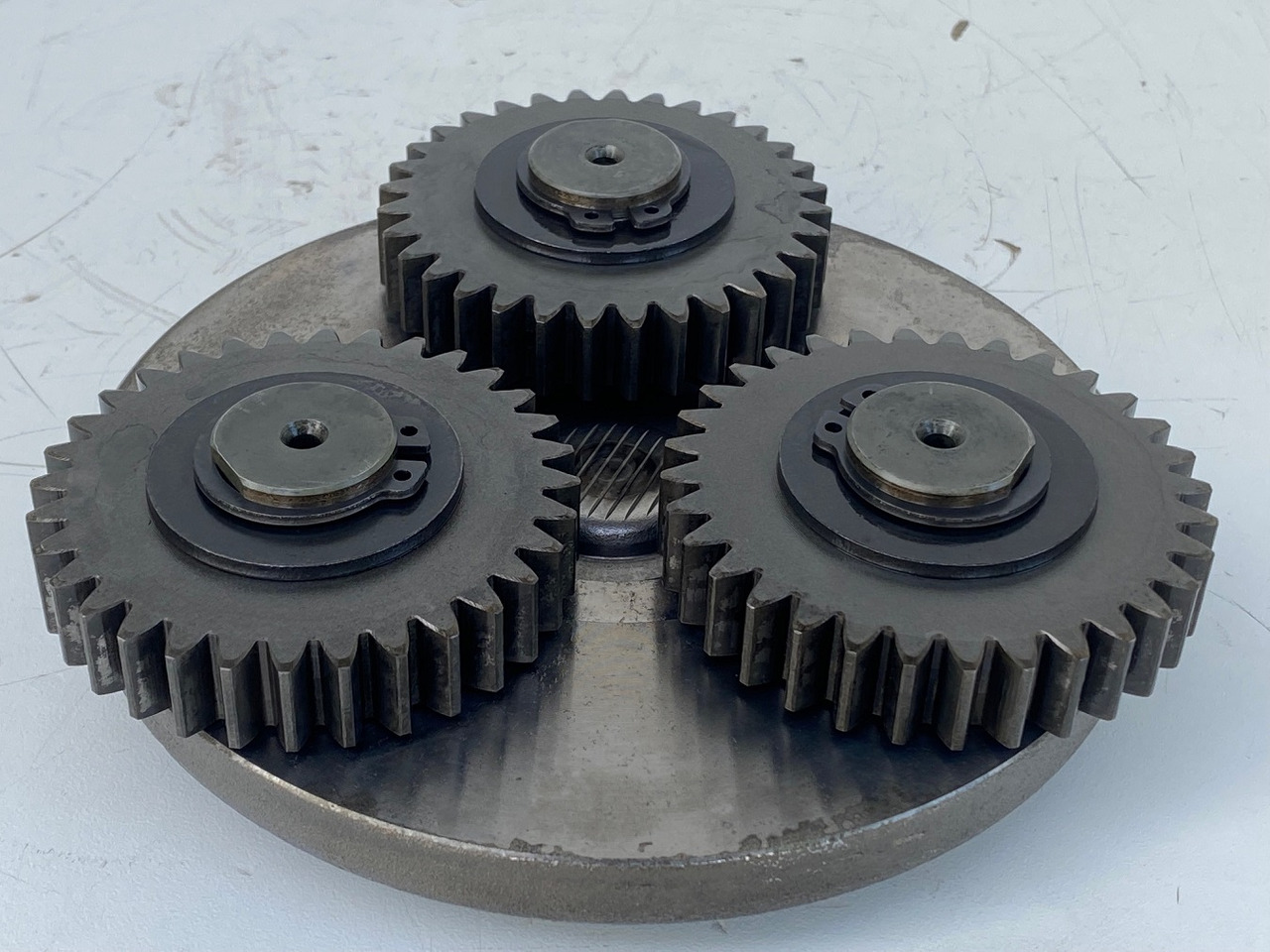 Liebherr Bonfiglioli Reduktionstufe ID-Nr.5007334. A308, A310, A312, A900 ZW, R308, R310, R312. #RE27.05# - Reductor de giro para Excavadora de ruedas: foto 2 Liebherr Bonfiglioli Reduktionstufe ID-Nr.5007334. A308, A310, A312, A900 ZW, R308, R310, R312. #RE27.05# - Reductor de giro para Excavadora de ruedas: foto 2