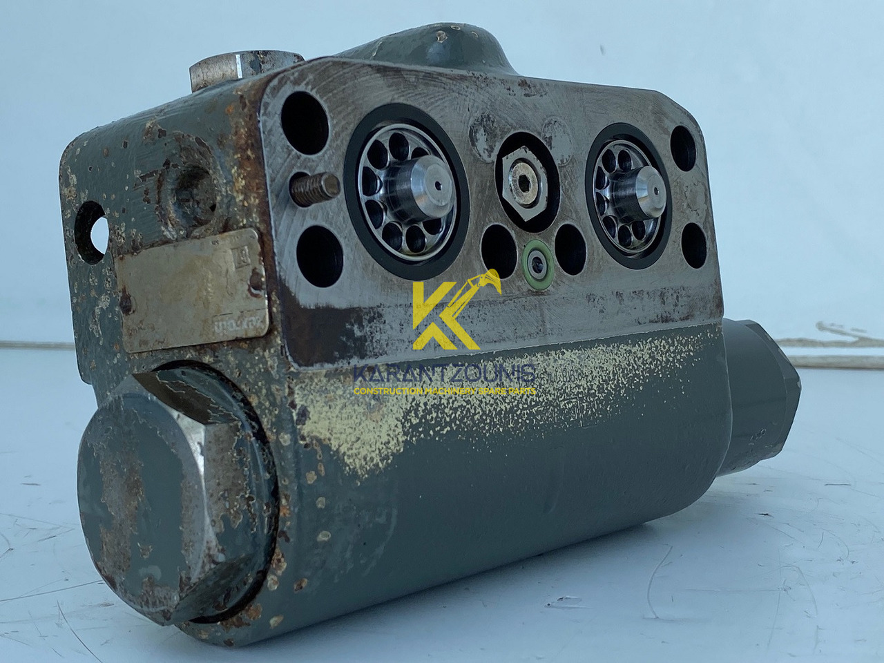 Liebherr Bremsventil ID-Nr.10471957. LOS914, LOS924, R902, R904, R912, R914, R922, R924, R924 COMP, R924 COMPA. #STM20.05## - Mando final para Excavadora de cadenas: foto 1 Liebherr Bremsventil ID-Nr.10471957. LOS914, LOS924, R902, R904, R912, R914, R922, R924, R924 COMP, R924 COMPA. #STM20.05## - Mando final para Excavadora de cadenas: foto 1