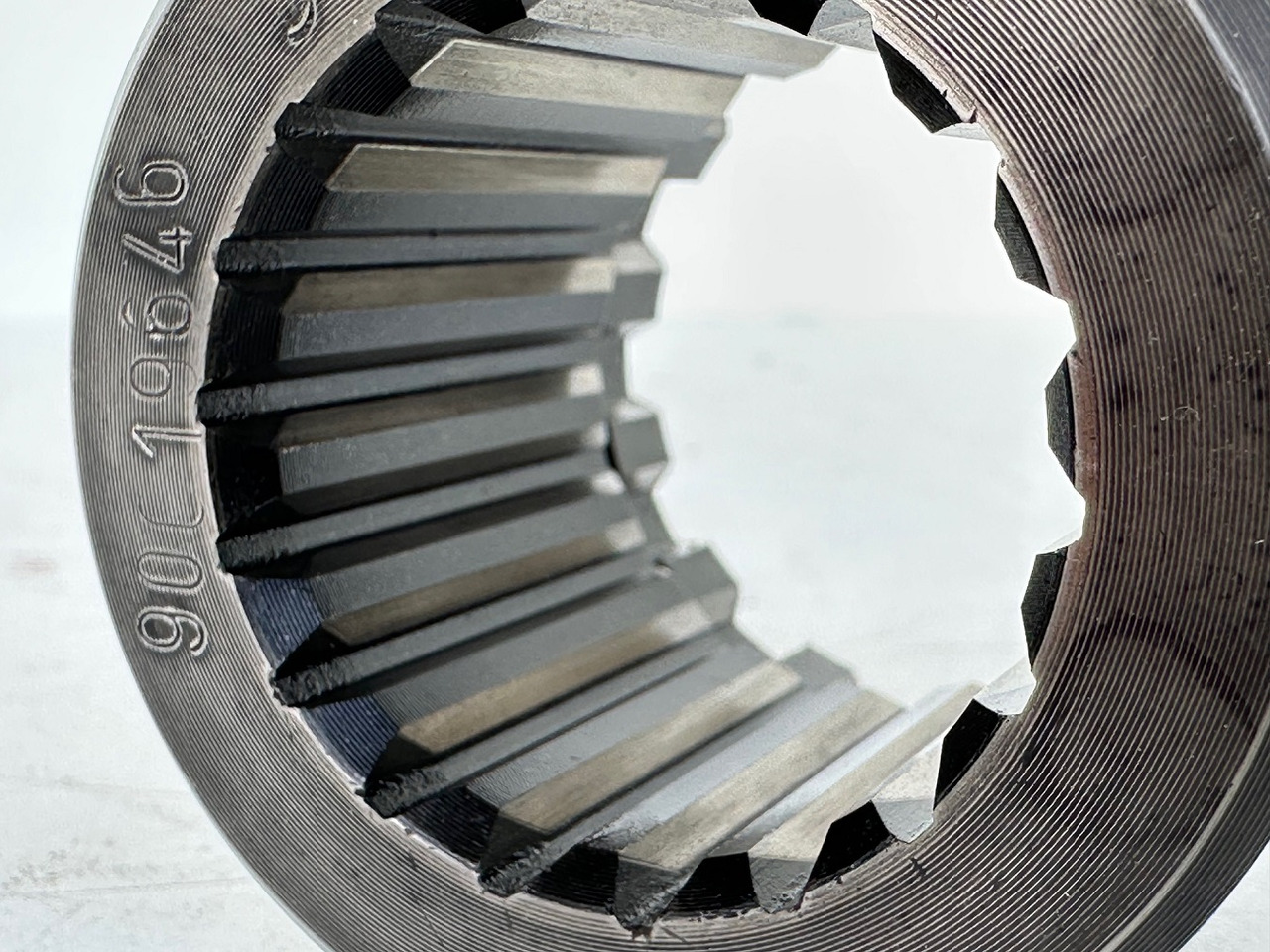 Liebherr Nabe. ID-Nr.90019646. SAT325/274. R946, R950, RZG390. #90019646.FR.40254# - Reductor de giro para Excavadora de cadenas: foto 4 Liebherr Nabe. ID-Nr.90019646. SAT325/274. R946, R950, RZG390. #90019646.FR.40254# - Reductor de giro para Excavadora de cadenas: foto 4