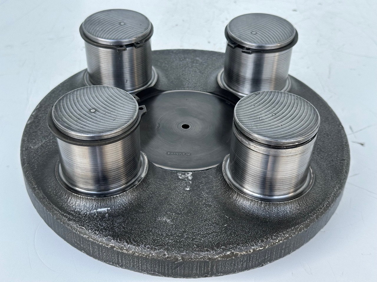 Liebherr Planetenträger ID-Nr.90006116. SAT325/274 - SAT325/294. R936, R940, R946, R950, RZG390. #90006116.FR.40254# - Reductor de giro para Excavadora de cadenas: foto 1 Liebherr Planetenträger ID-Nr.90006116. SAT325/274 - SAT325/294. R936, R940, R946, R950, RZG390. #90006116.FR.40254# - Reductor de giro para Excavadora de cadenas: foto 1