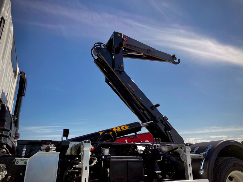 Isuzu M27 - Camión multibasculante: foto 5 Isuzu M27 - Camión multibasculante: foto 5