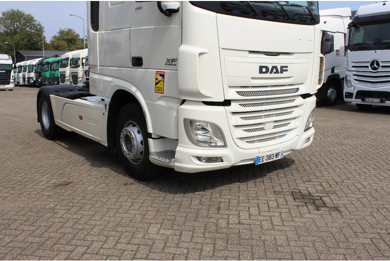 DAF XF 106.460 * RETARDER * EURO6 * 4X2 * - Cabeza tractora: foto 5 DAF XF 106.460 * RETARDER * EURO6 * 4X2 * - Cabeza tractora: foto 5