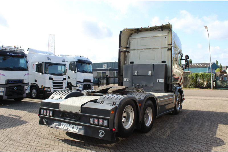 Scania R730 V8 * RETARDER * 6X2 * FULL FULL OPTION * HYDRAULIC * - Cabeza tractora: foto 4 Scania R730 V8 * RETARDER * 6X2 * FULL FULL OPTION * HYDRAULIC * - Cabeza tractora: foto 4
