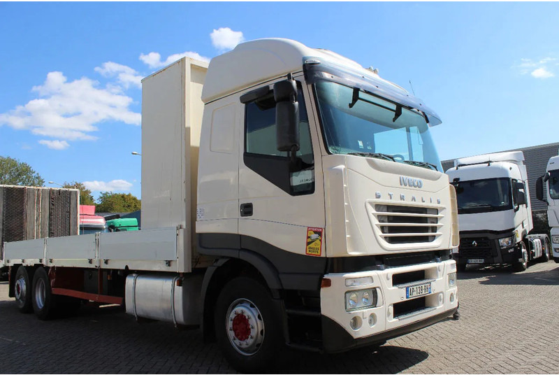 Iveco Stralis 400 * EURO3 * 6X2 * LIFT * WINCH * ONLY 180TKM * - Camión portavehículos: foto 5 Iveco Stralis 400 * EURO3 * 6X2 * LIFT * WINCH * ONLY 180TKM * - Camión portavehículos: foto 5