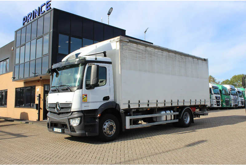 Mercedes-Benz Antos 1824 * EURO6 * 4X2 * - Camión caja cerrada: foto 2 Mercedes-Benz Antos 1824 * EURO6 * 4X2 * - Camión caja cerrada: foto 2