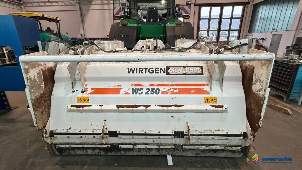 Wirtgen WS 250 - Construcción de carreteras: foto 2 Wirtgen WS 250 - Construcción de carreteras: foto 2