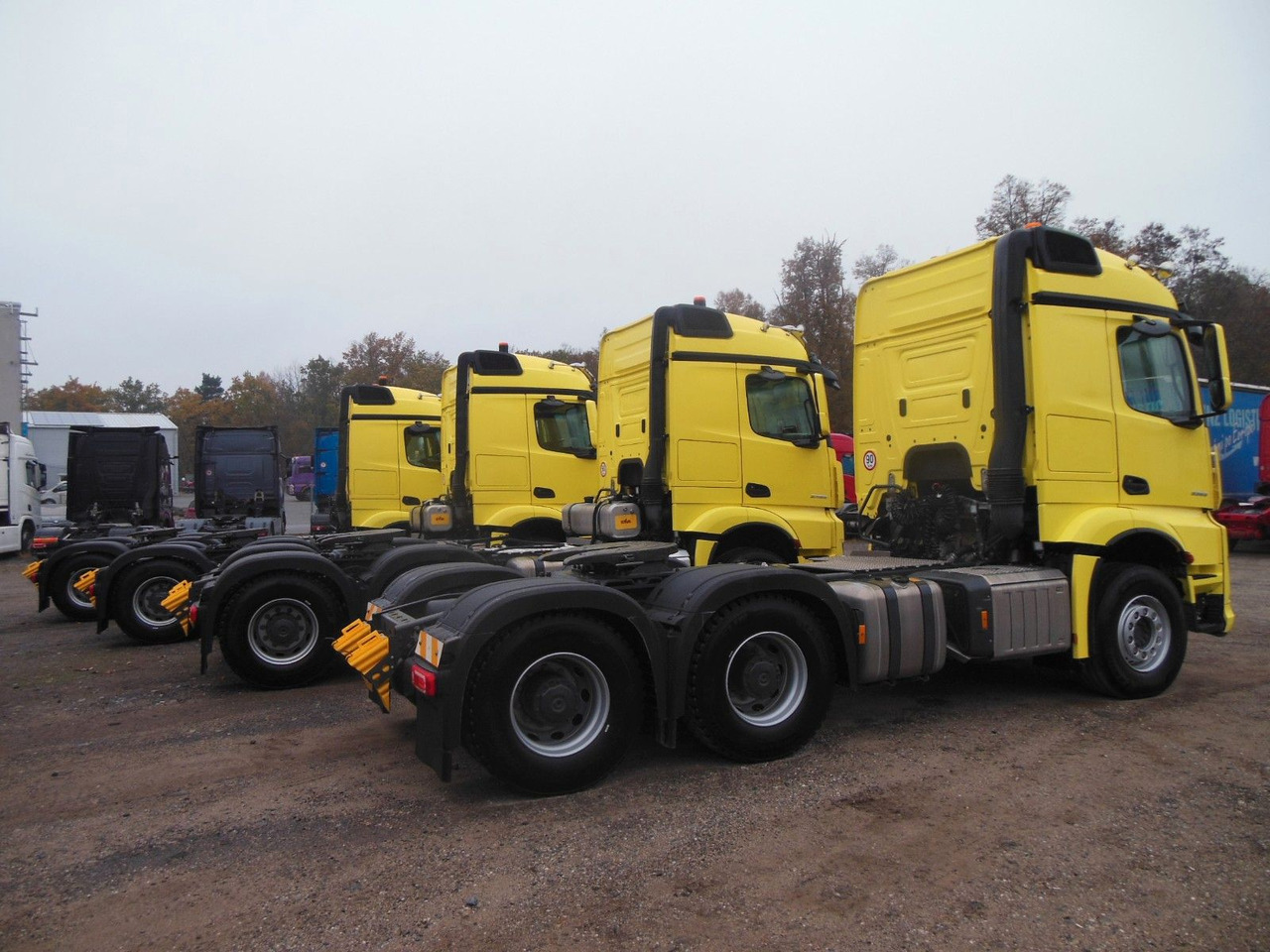 Mercedes-Benz 3353 ACTROS, 6X4, TRK, SET 120 TON, WIE NEUE!E!! - Cabeza tractora: foto 4 Mercedes-Benz 3353 ACTROS, 6X4, TRK, SET 120 TON, WIE NEUE!E!! - Cabeza tractora: foto 4