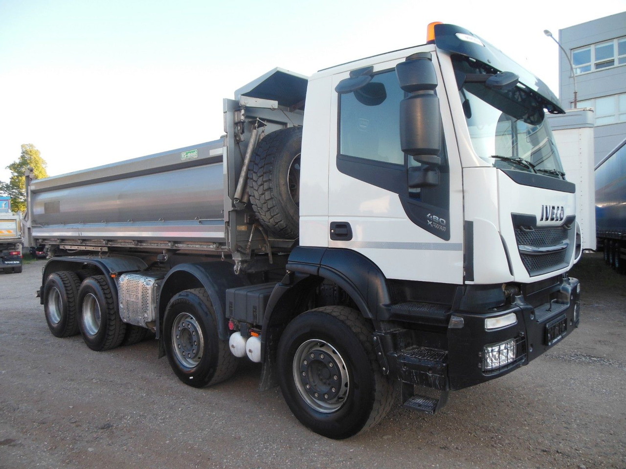 Iveco STRALIS X-WAY 480, 8X4, BORDMATIC, AHK, TOP!!! - Camión volquete: foto 2 Iveco STRALIS X-WAY 480, 8X4, BORDMATIC, AHK, TOP!!! - Camión volquete: foto 2