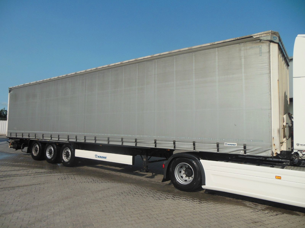 Krone SD, BPW, HUBDACH, LIFT ACHSE, 3 STÜCKS AM LAGER - Semirremolque lona: foto 4 Krone SD, BPW, HUBDACH, LIFT ACHSE, 3 STÜCKS AM LAGER - Semirremolque lona: foto 4