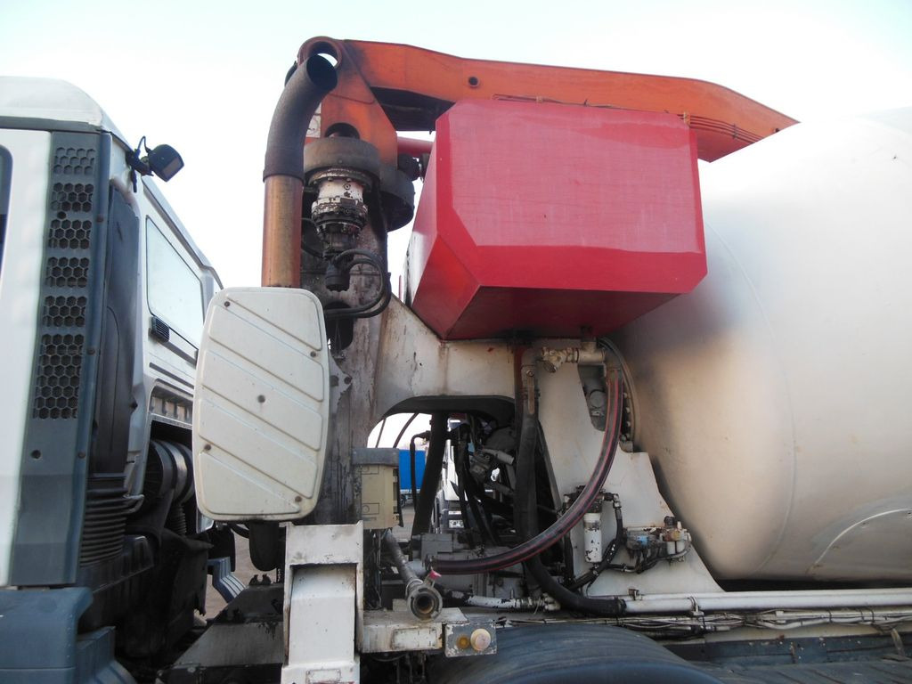 Leasing de MAN TGA 35.410, 8X4, MIX + PUMPE 24M  MAN TGA 35.410, 8X4, MIX + PUMPE 24M: foto 6