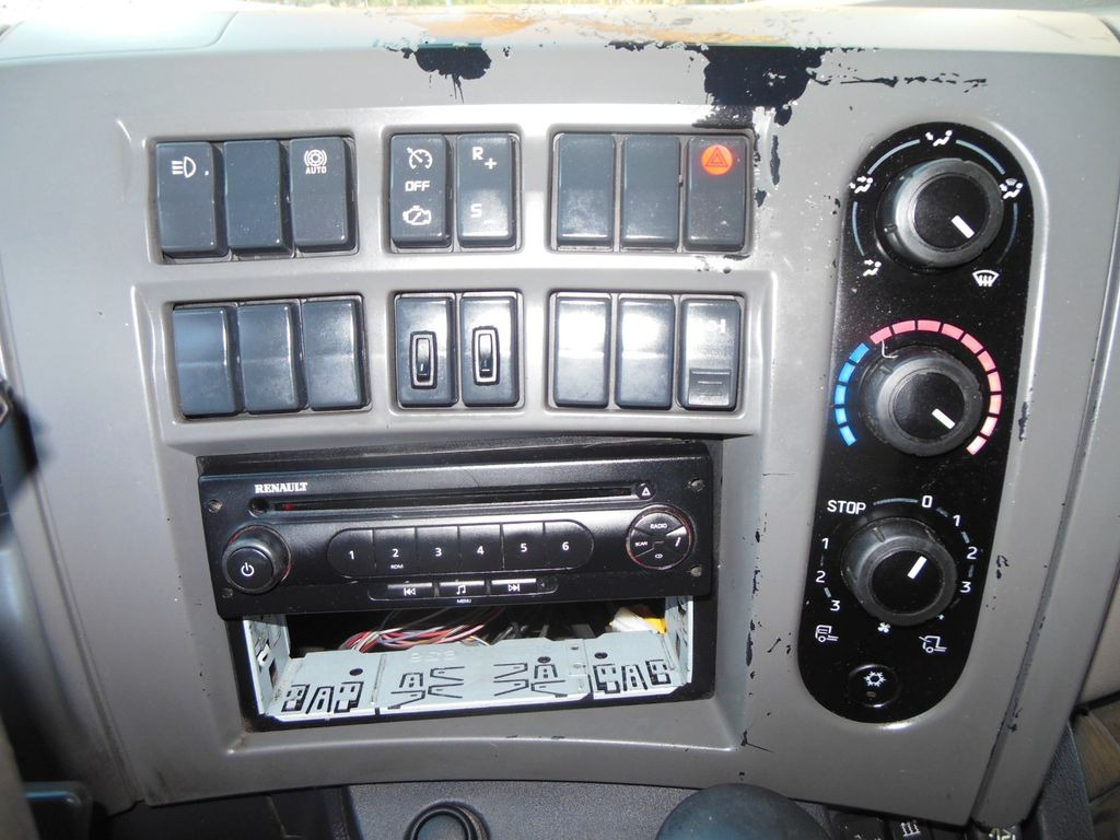 Camión caja abierta Renault MIDLUM DXI 180.08: foto 22