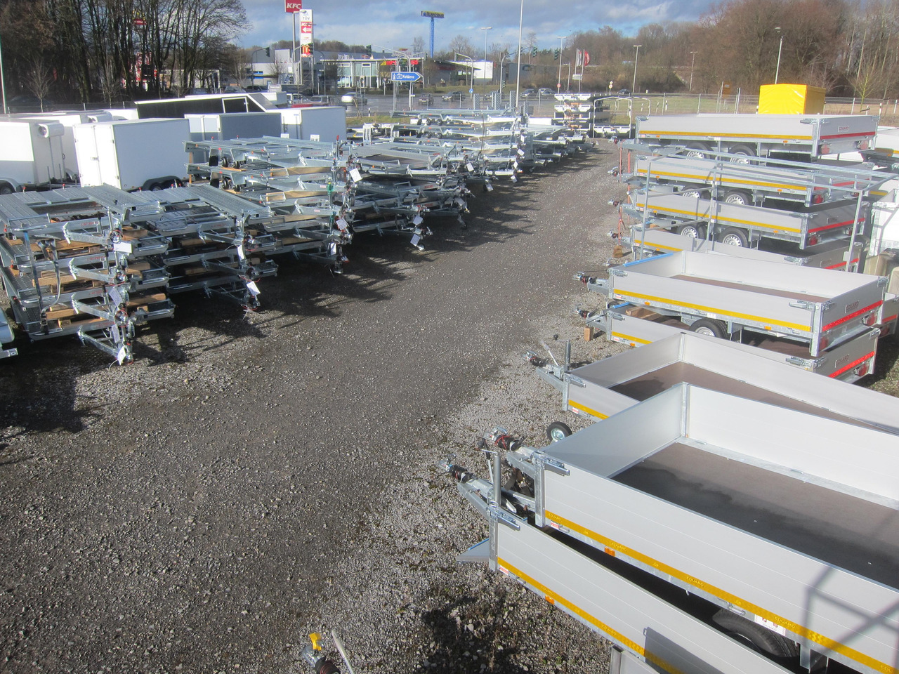 Hochlader light 2514 250x145x30cm Lfh 56cm 145/80 R10" (S) 750kg ungebremst - Remolque de coche: foto 2 Hochlader light 2514 250x145x30cm Lfh 56cm 145/80 R10" (S) 750kg ungebremst - Remolque de coche: foto 2