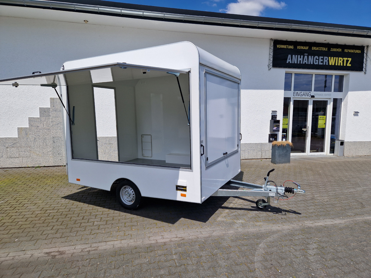 Verkaufsanhänger VK 300 220 aero retro 300x220x230cm 2 Verkaufsklappen rechts & vorn Hecktür 1300kg - Remolque venta ambulante: foto 2 Verkaufsanhänger VK 300 220 aero retro 300x220x230cm 2 Verkaufsklappen rechts & vorn Hecktür 1300kg - Remolque venta ambulante: foto 2