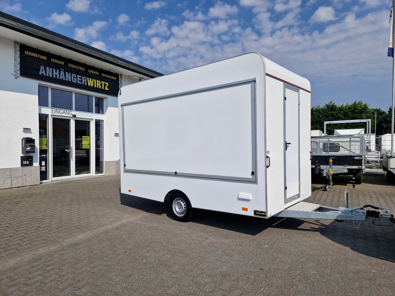 Verkaufsanhänger VK 360 200 aero retro 360cm 1 Verkaufsklappe 1300kg Winter AKTION - Remolque venta ambulante: foto 4 Verkaufsanhänger VK 360 200 aero retro 360cm 1 Verkaufsklappe 1300kg Winter AKTION - Remolque venta ambulante: foto 4