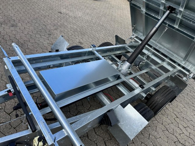 Humbaur 3-Seitenkipper HTK 2700.27 E-Pumpe Alu, 2670 x 1500 x 350 mm, 2,7 to. - Remolque volquete: foto 5 Humbaur 3-Seitenkipper HTK 2700.27 E-Pumpe Alu, 2670 x 1500 x 350 mm, 2,7 to. - Remolque volquete: foto 5