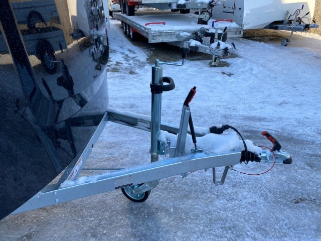 Humbaur Poly-Alu Koffer HKPA 203217, 2,0 to., 3280 x 1770 x 1800 mm - Remolque caja cerrada: foto 4 Humbaur Poly-Alu Koffer HKPA 203217, 2,0 to., 3280 x 1770 x 1800 mm - Remolque caja cerrada: foto 4