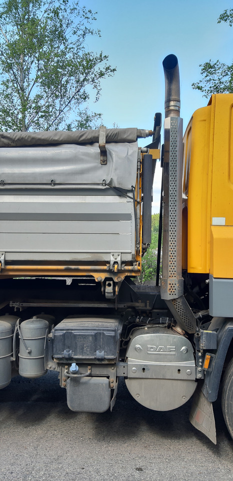 DAF XF 460 6x4 SCHWARZMÜLLER / ZF INTARDER / NOSNSOT 13.900 kg - Camión volquete: foto 4 DAF XF 460 6x4 SCHWARZMÜLLER / ZF INTARDER / NOSNSOT 13.900 kg - Camión volquete: foto 4