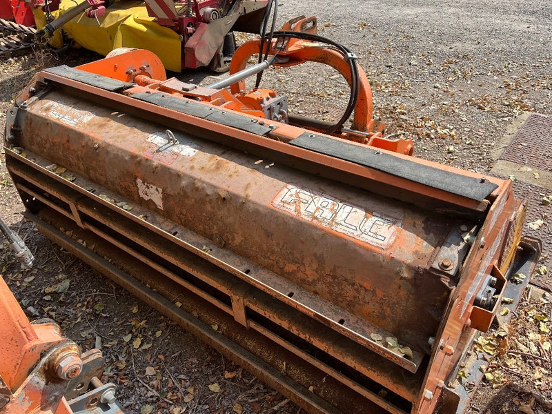 Falc AGILA 2300 - Desbrozadora de martillos: foto 4 Falc AGILA 2300 - Desbrozadora de martillos: foto 4