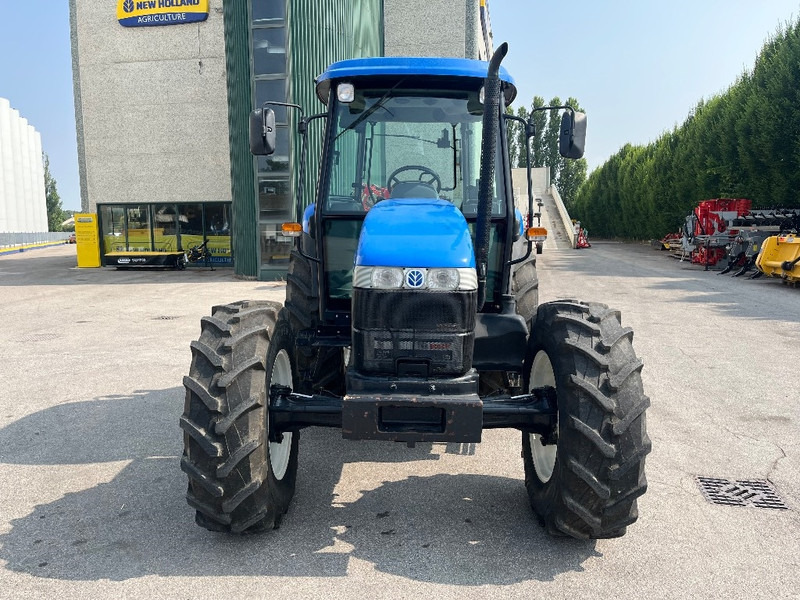New Holland TD 90 D - Tractor: foto 2 New Holland TD 90 D - Tractor: foto 2