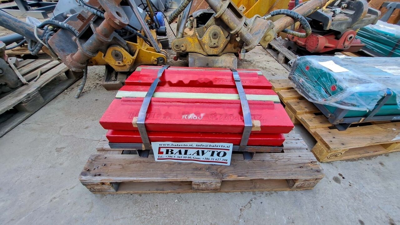 Blow bar Rubble Master RM80 for crusher - Recambio para Machacadora: foto 3 Blow bar Rubble Master RM80 for crusher - Recambio para Machacadora: foto 3
