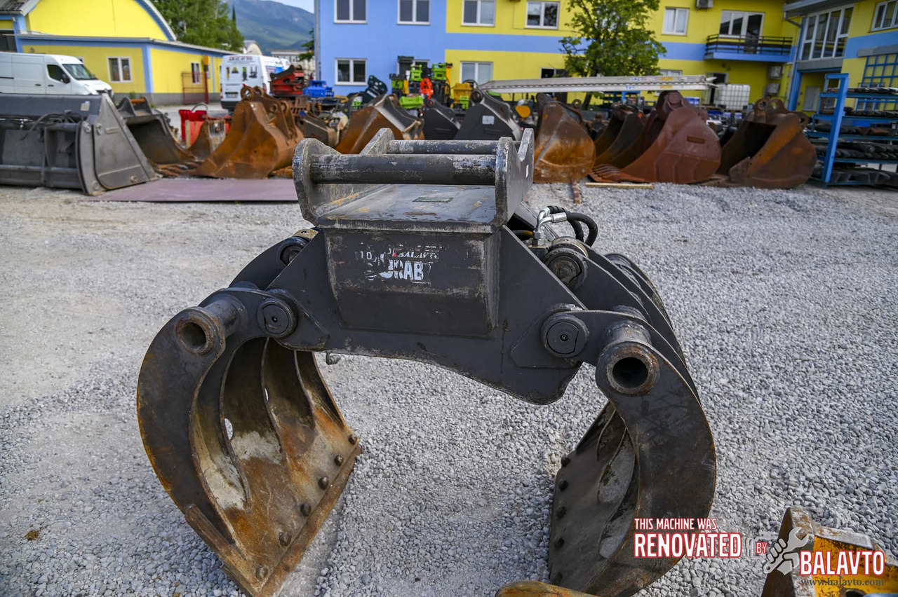 Excavadora de cadenas VOLVO ECR235EL: foto 19