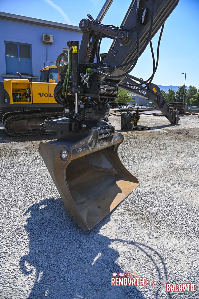 Excavadora de cadenas VOLVO ECR235EL: foto 34