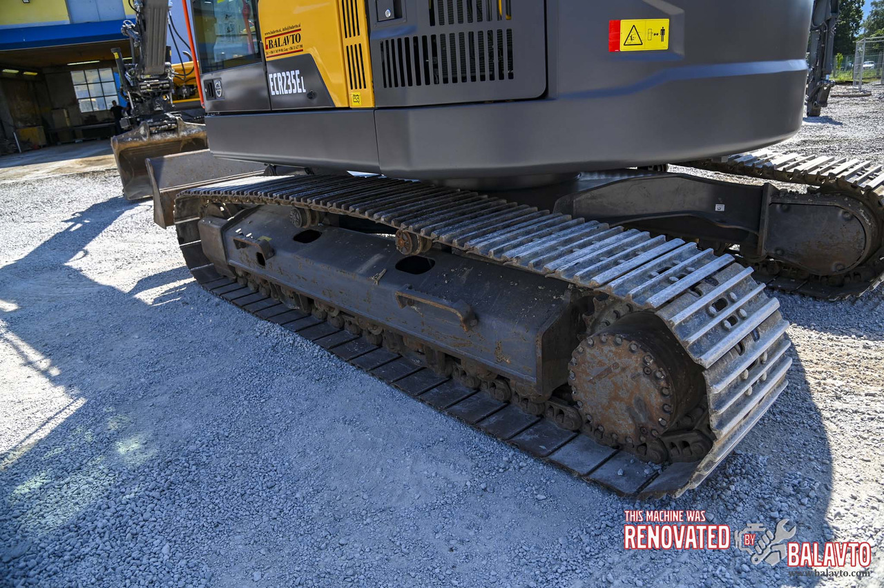 Excavadora de cadenas VOLVO ECR235EL: foto 46